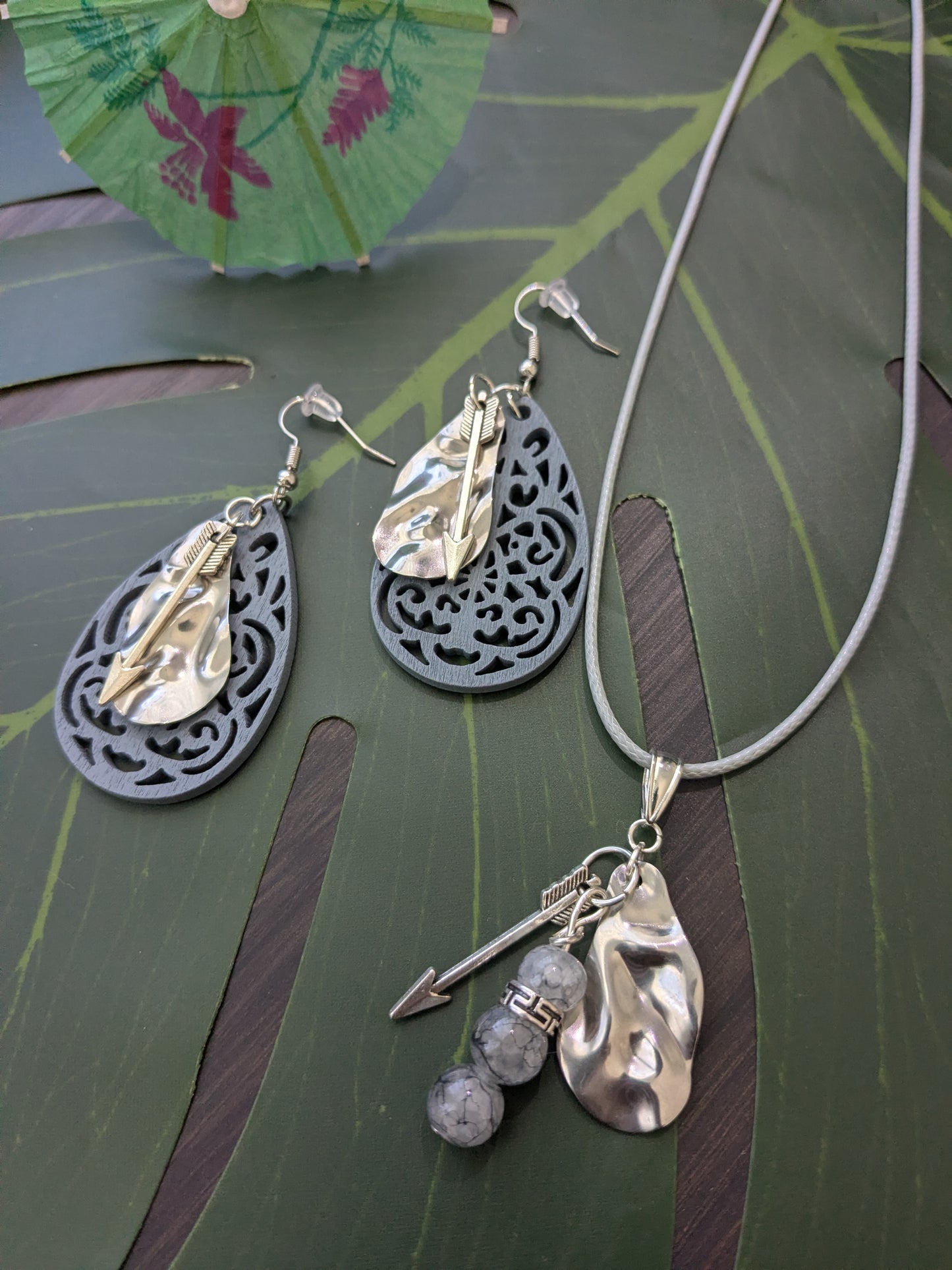 Leather necklace and earring set