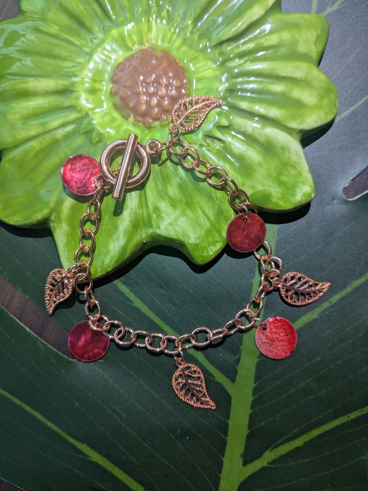 Chain bracelt with shell charms