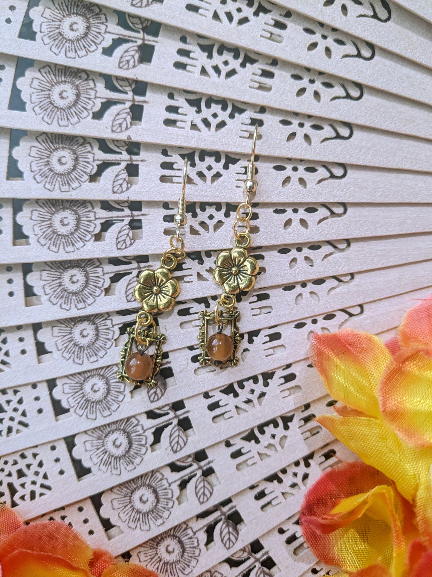 Earring with pendant