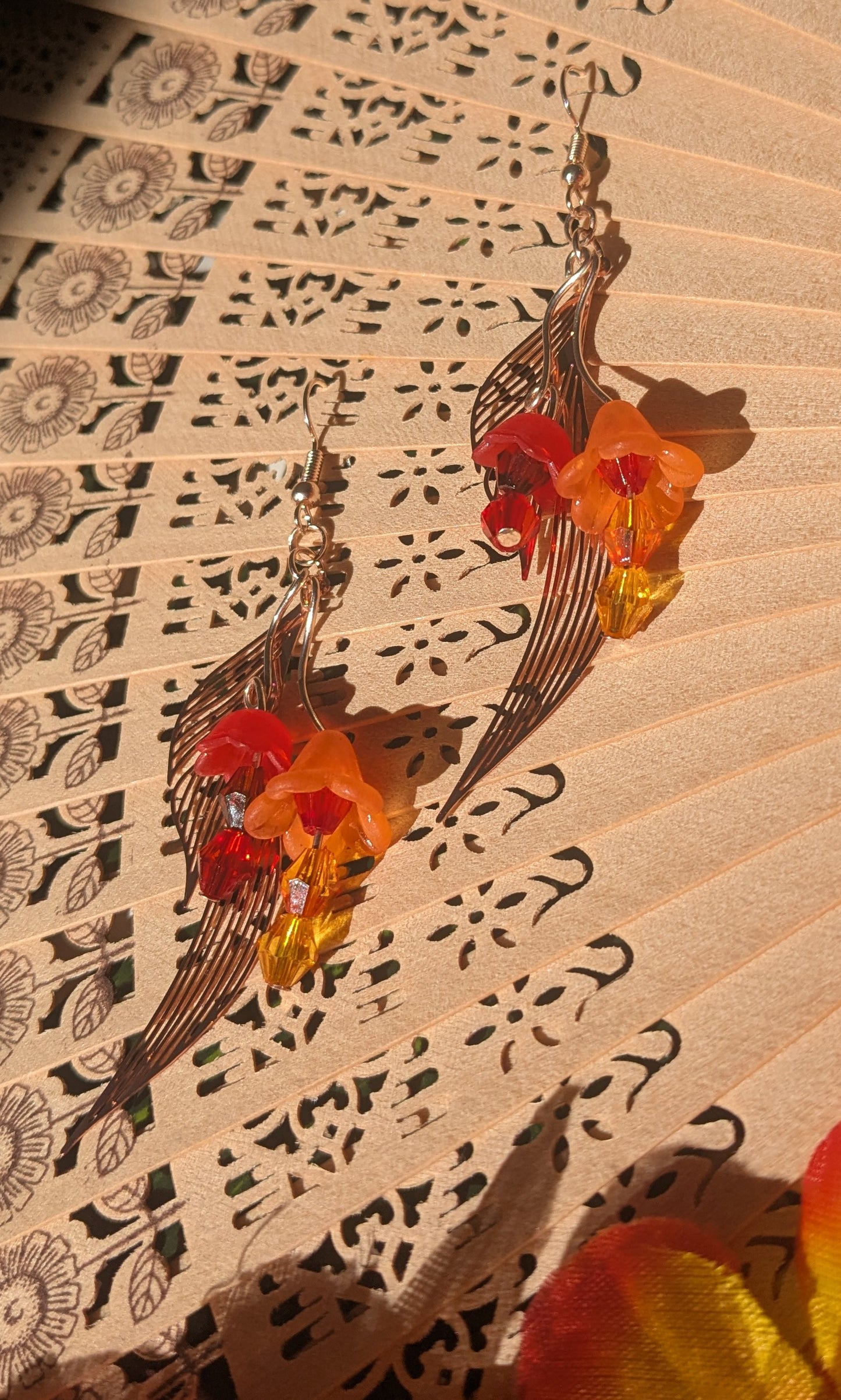 Earring with flowers