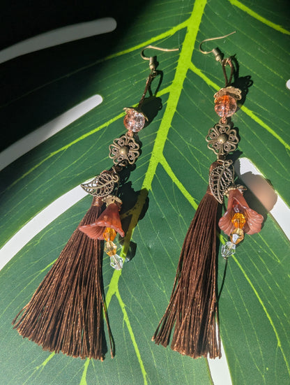 Earring with tassel, flower and beads