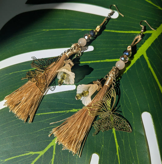 Earring with tassel, butterfly and flowers