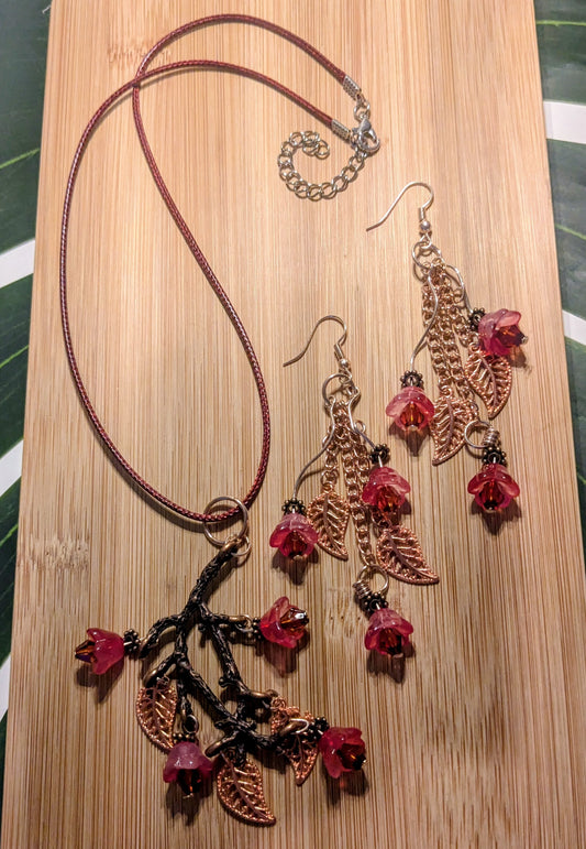 Leather necklace and earring set with flowers