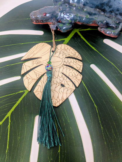 19 colors - Wooden air freshner with tassel and beads