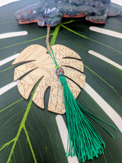 19 colors - Wooden air freshner with tassel and beads