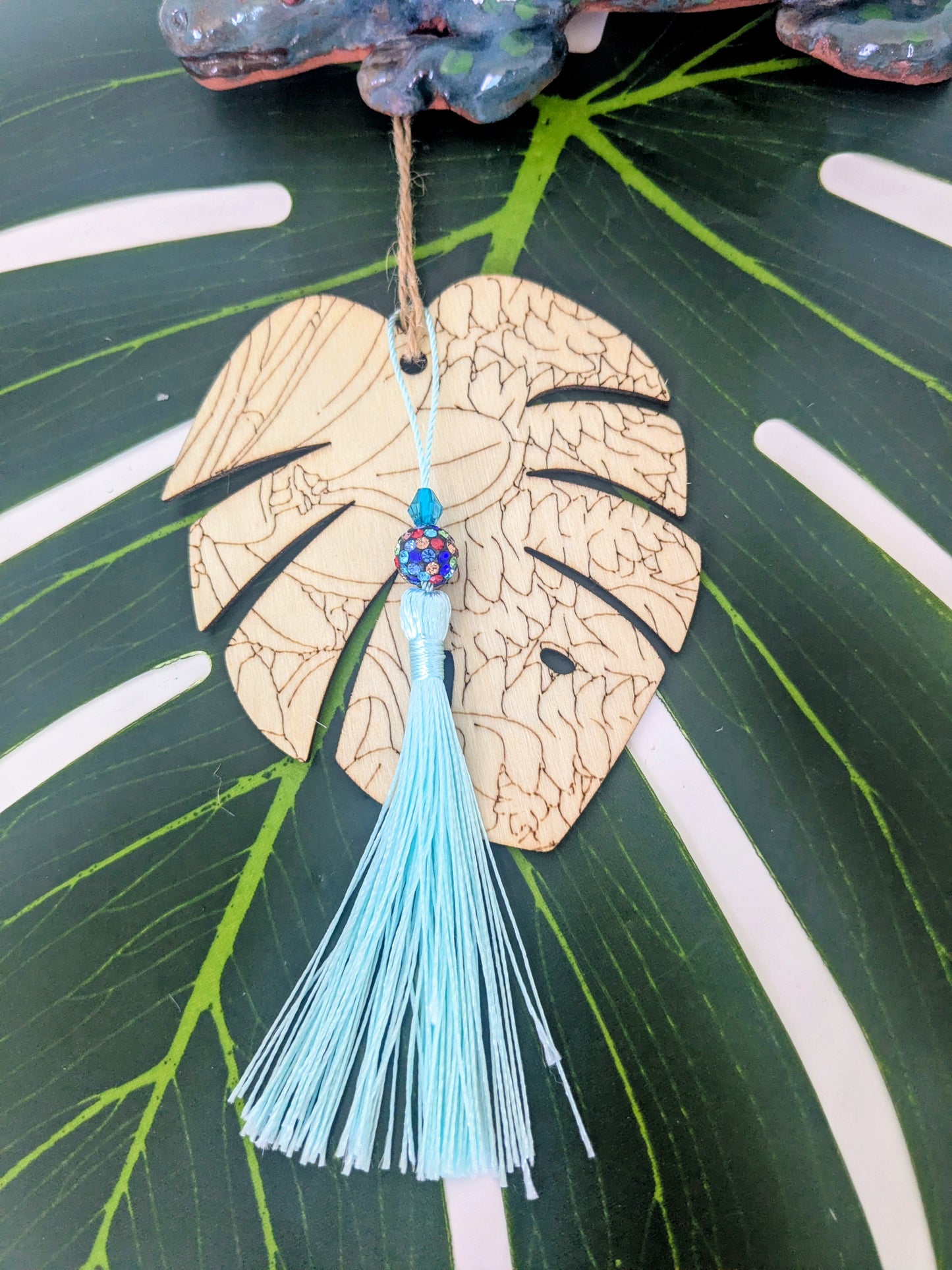 19 colors - Wooden air freshner with tassel and beads