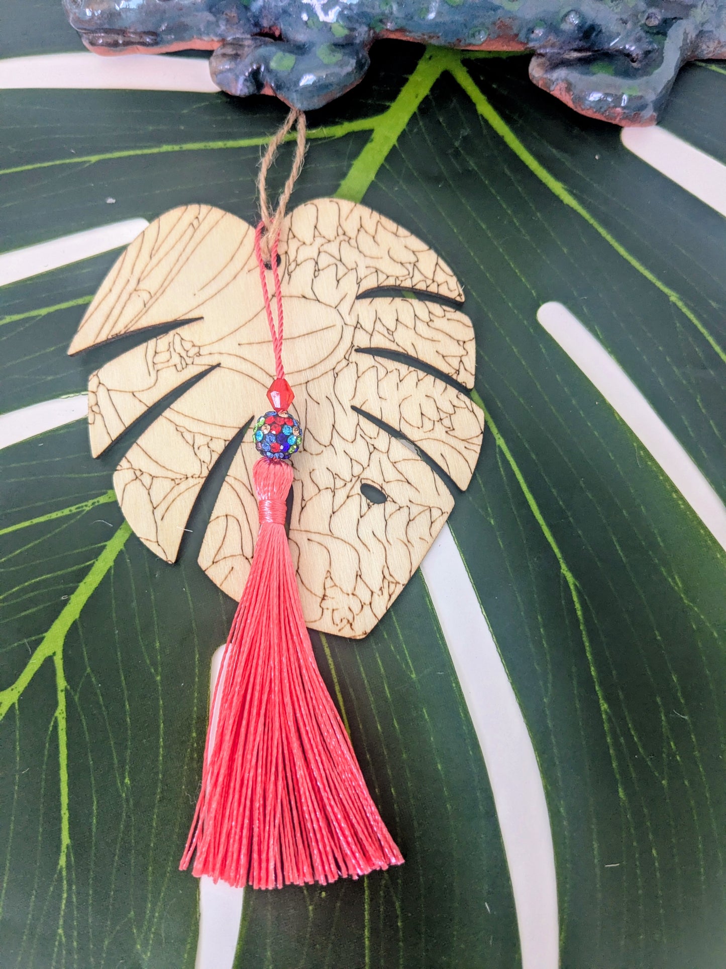 19 colors - Wooden air freshner with tassel and beads
