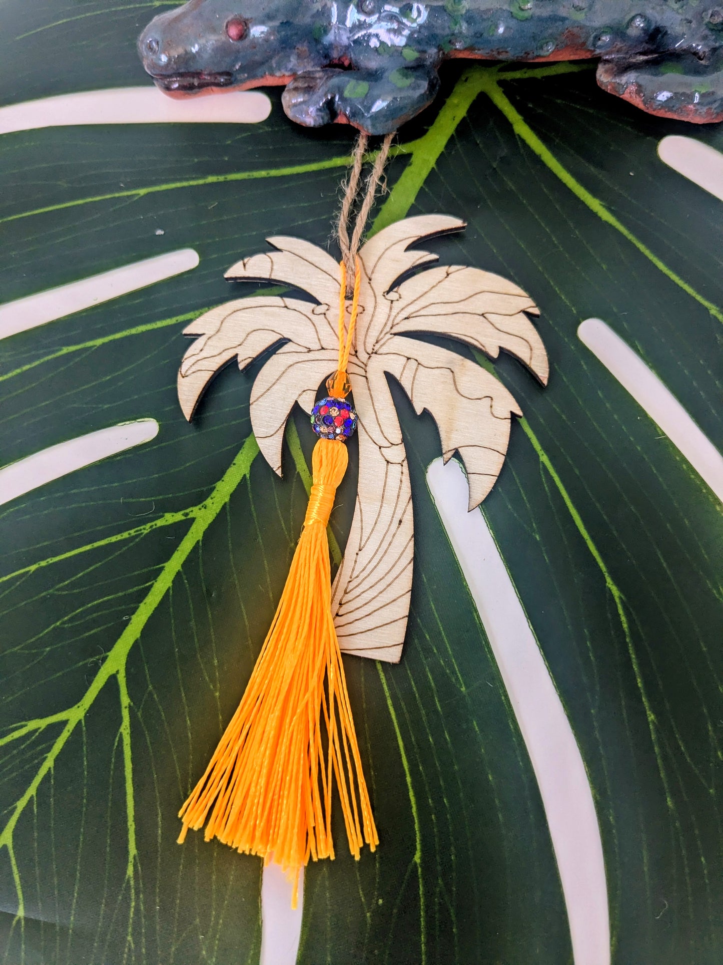 19 colors - Wooden air freshener with tassel and beads