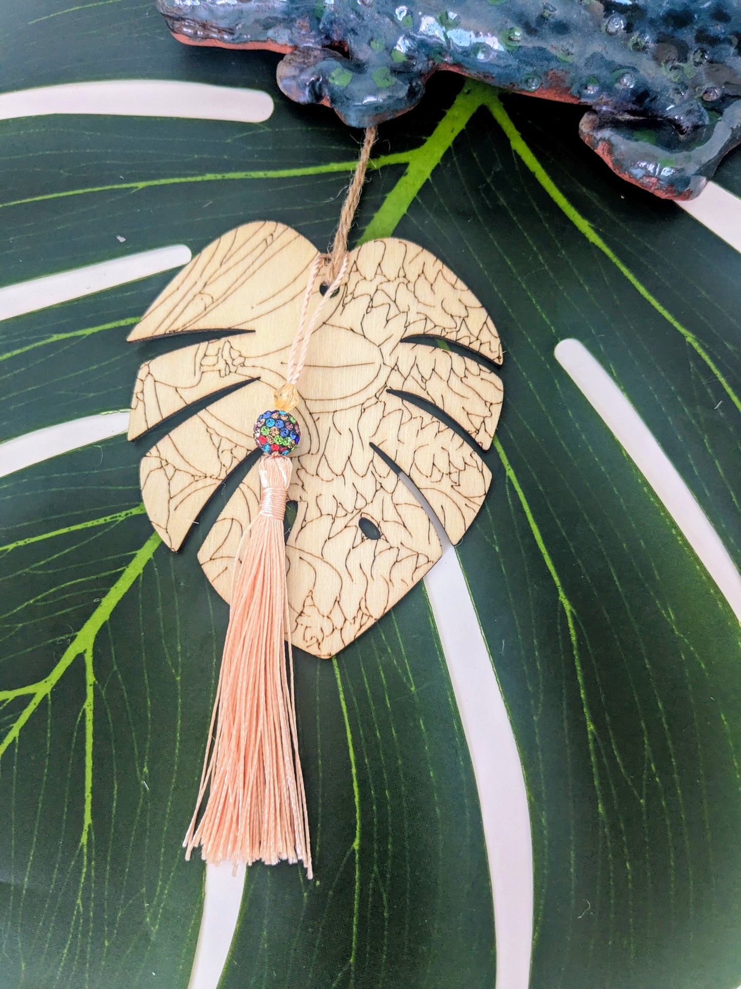 19 colors - Wooden air freshner with tassel and beads