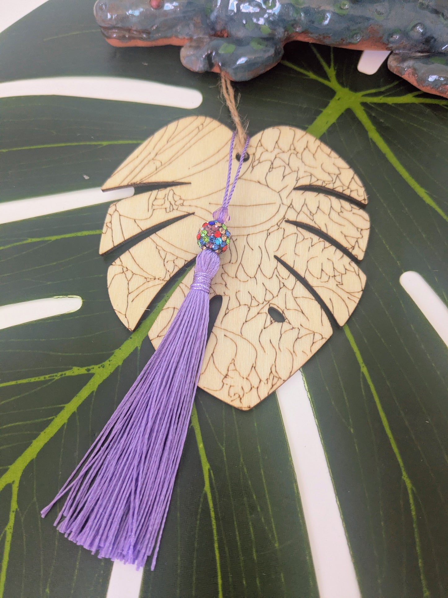 19 colors - Wooden air freshner with tassel and beads