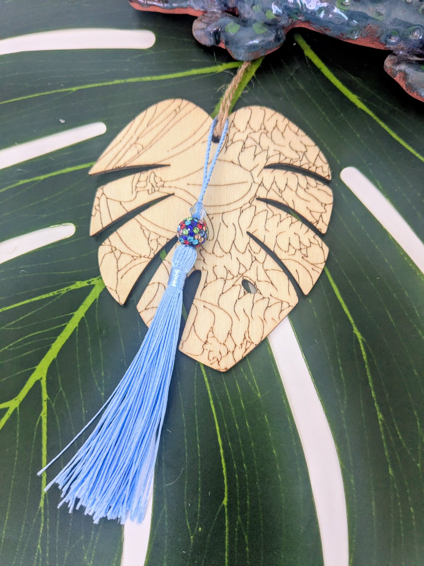 19 colors - Wooden air freshner with tassel and beads