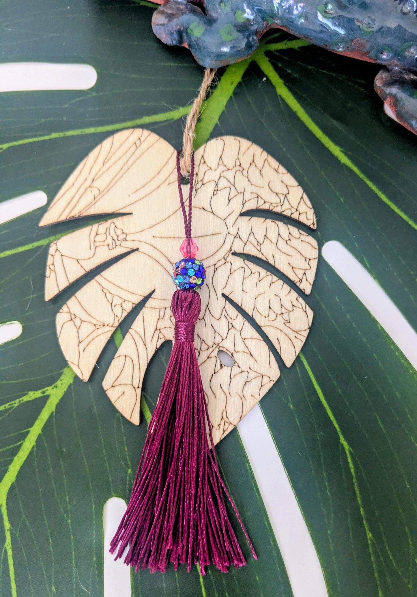 19 colors - Wooden air freshner with tassel and beads