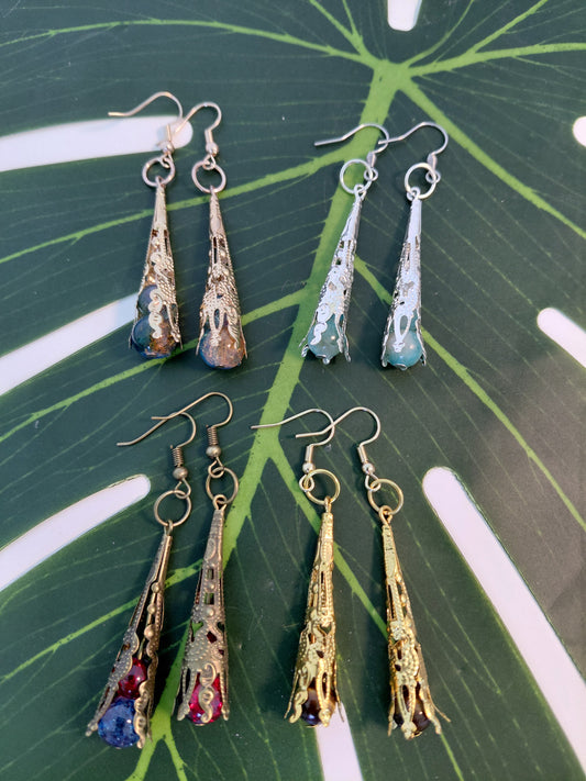4 colors - Earring with glass beads and gemstones